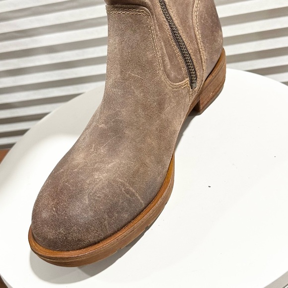 🌸 SOFFT🌸 Sharnell Waterproof Bootie Size: 8M - Picture 10 of 13